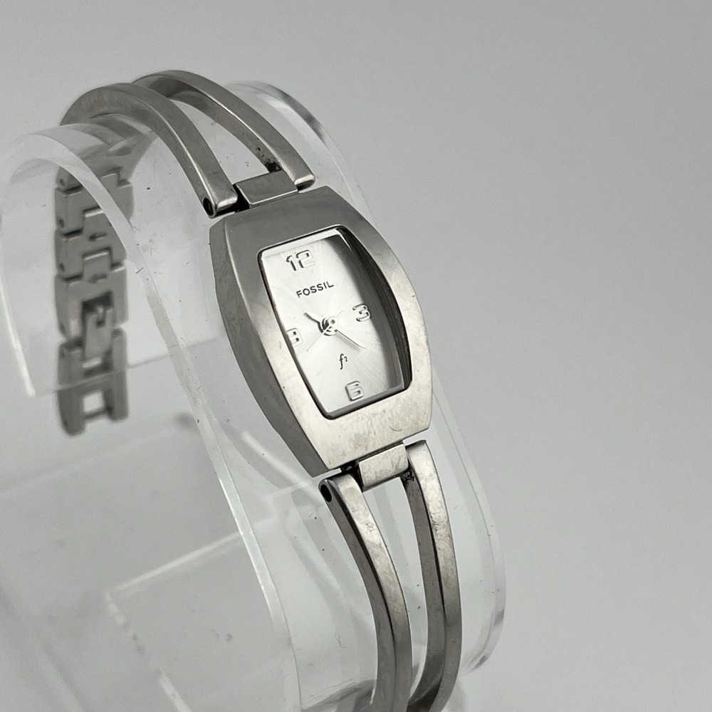 Fossil F2 Watch Women 18mm Case‎ Silver 6.5" Band ES-9645 New Battery - Picture 2 of 8